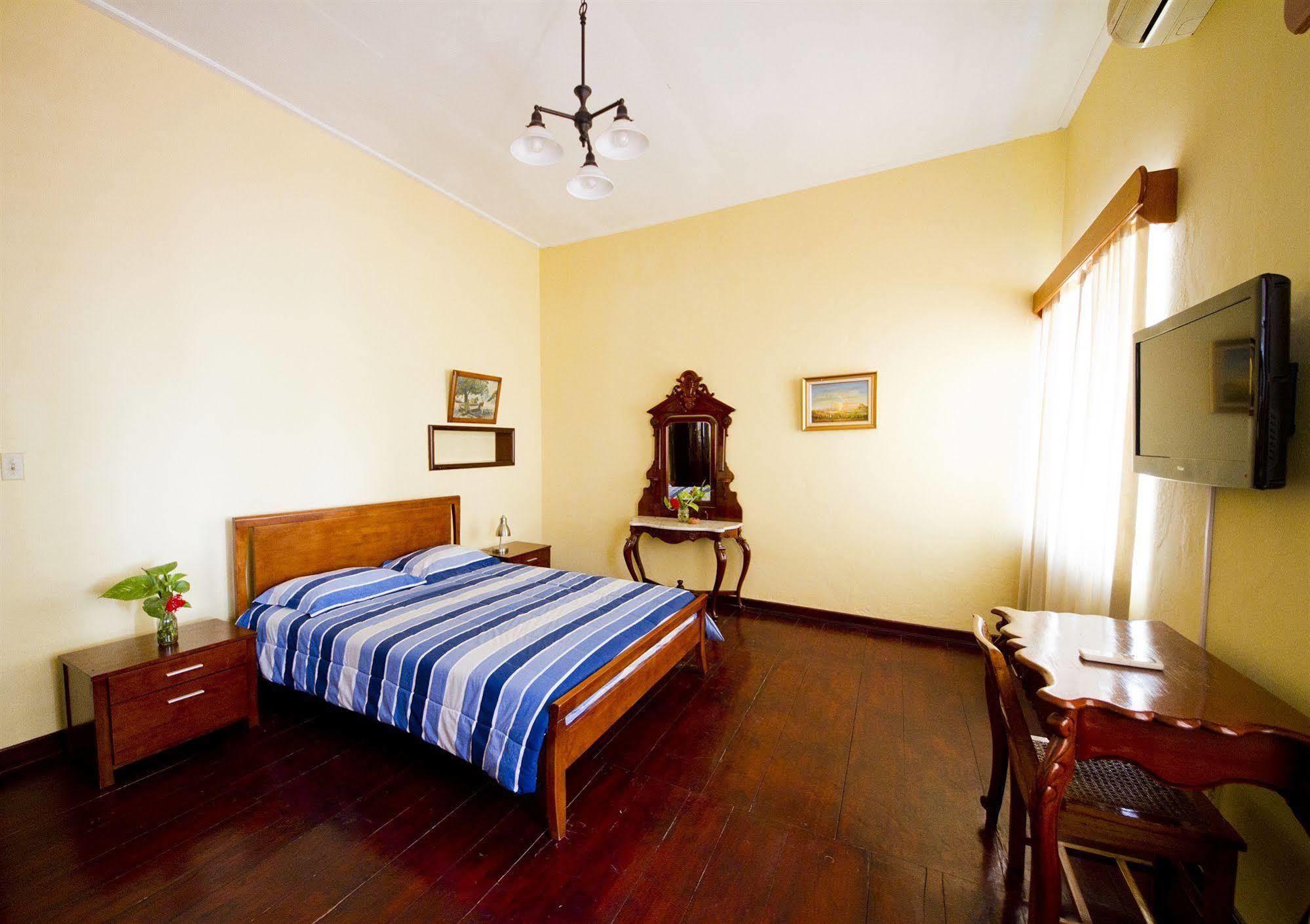 Hotel Mont Joli Cap-Haitien Exterior photo