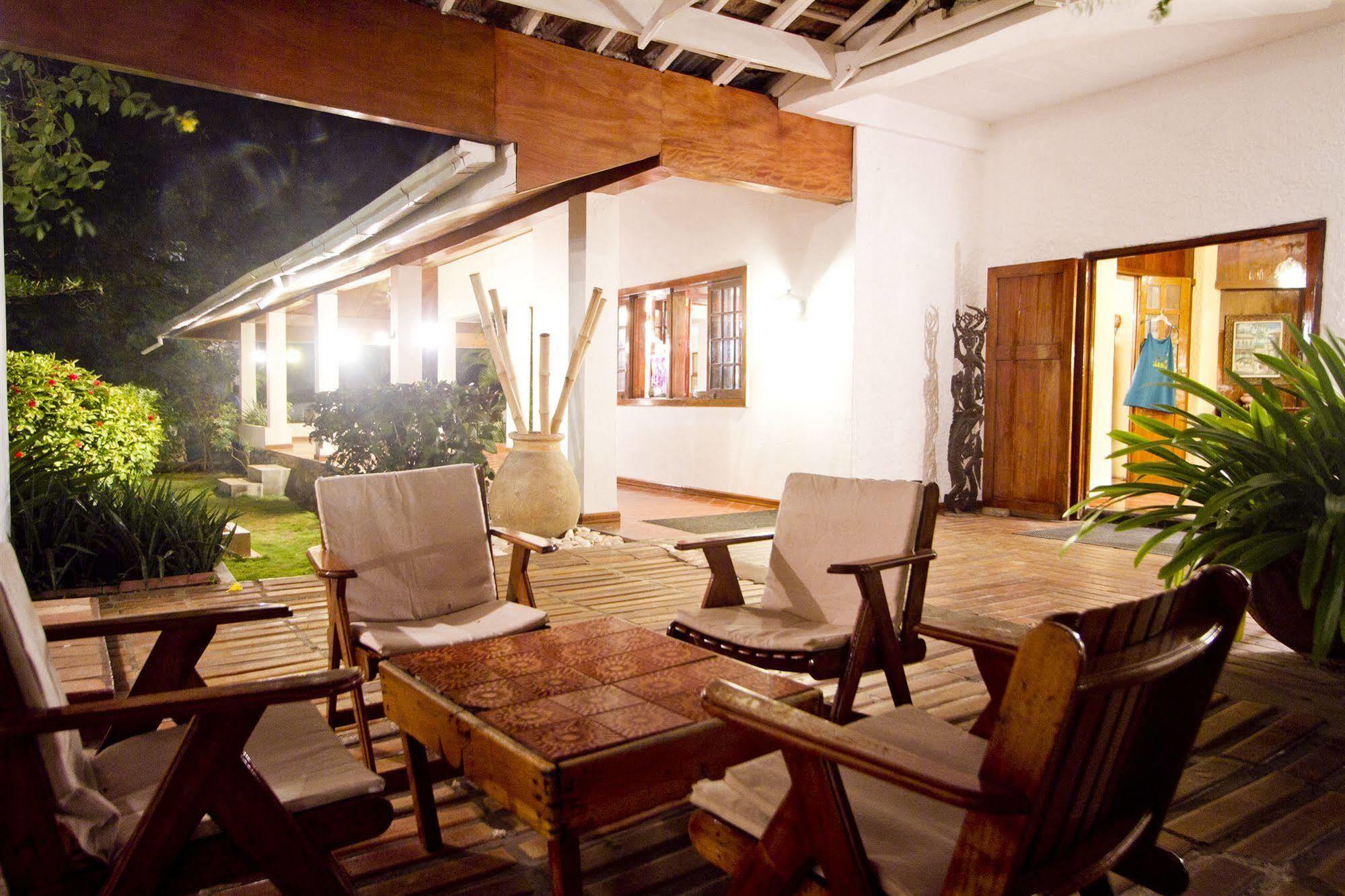 Hotel Mont Joli Cap-Haitien Exterior photo