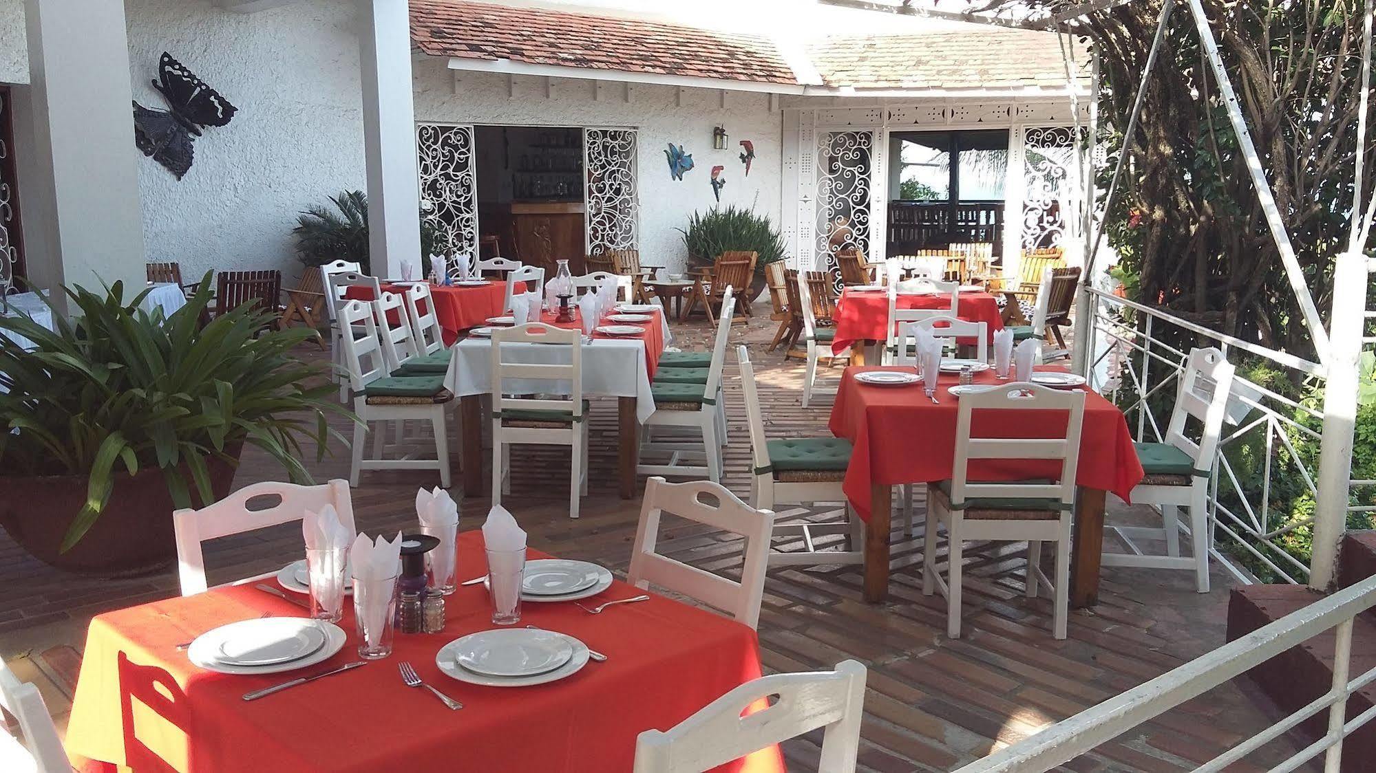 Hotel Mont Joli Cap-Haitien Exterior photo