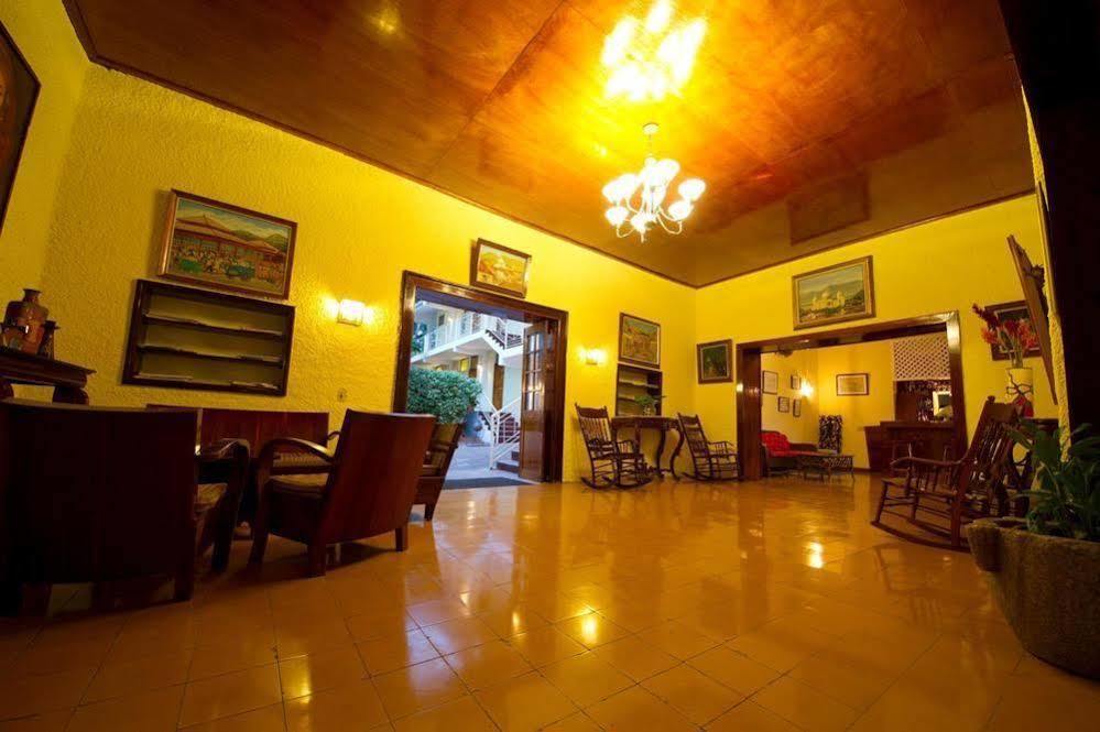 Hotel Mont Joli Cap-Haitien Exterior photo